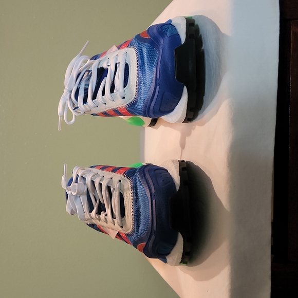 Unisex Adidas - Picture 4 of 6